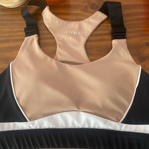 Allfenix sports bra